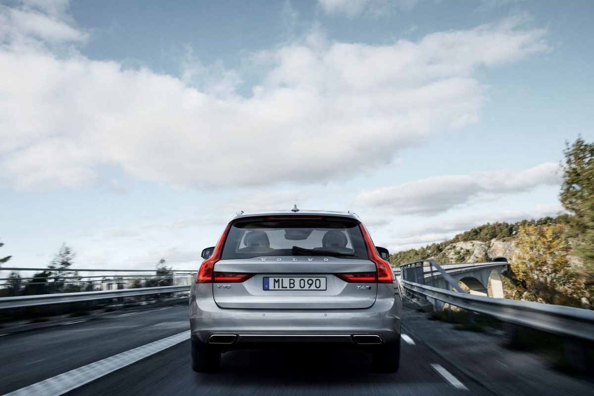 VOLVO V90