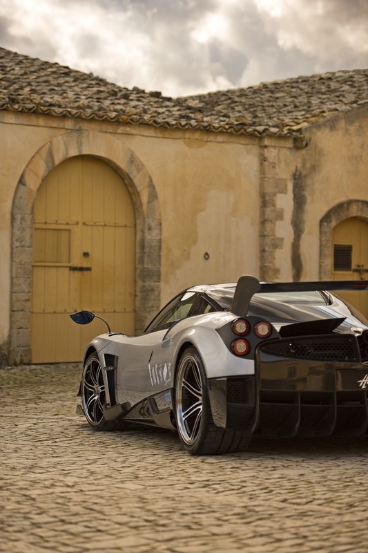 PAGANI HUAYRA