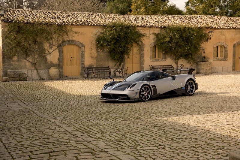 PAGANI HUAYRA