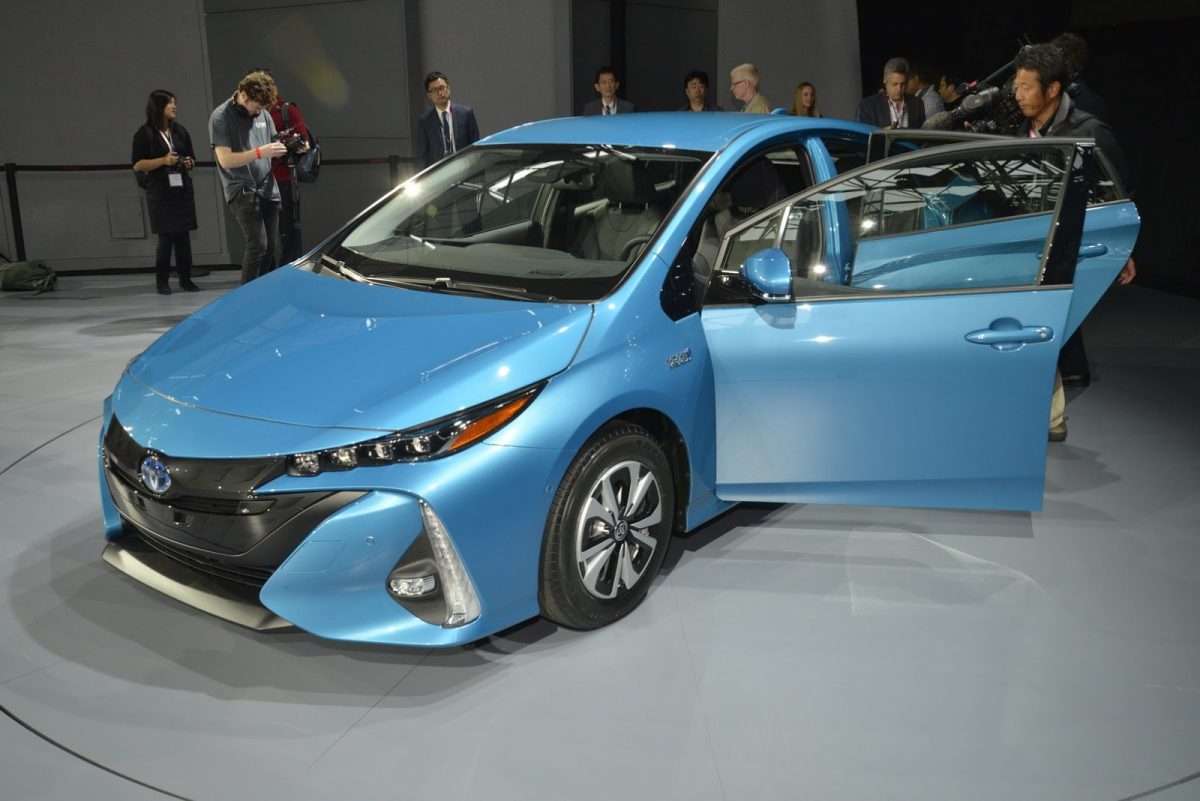 TOYOTA PRIUS