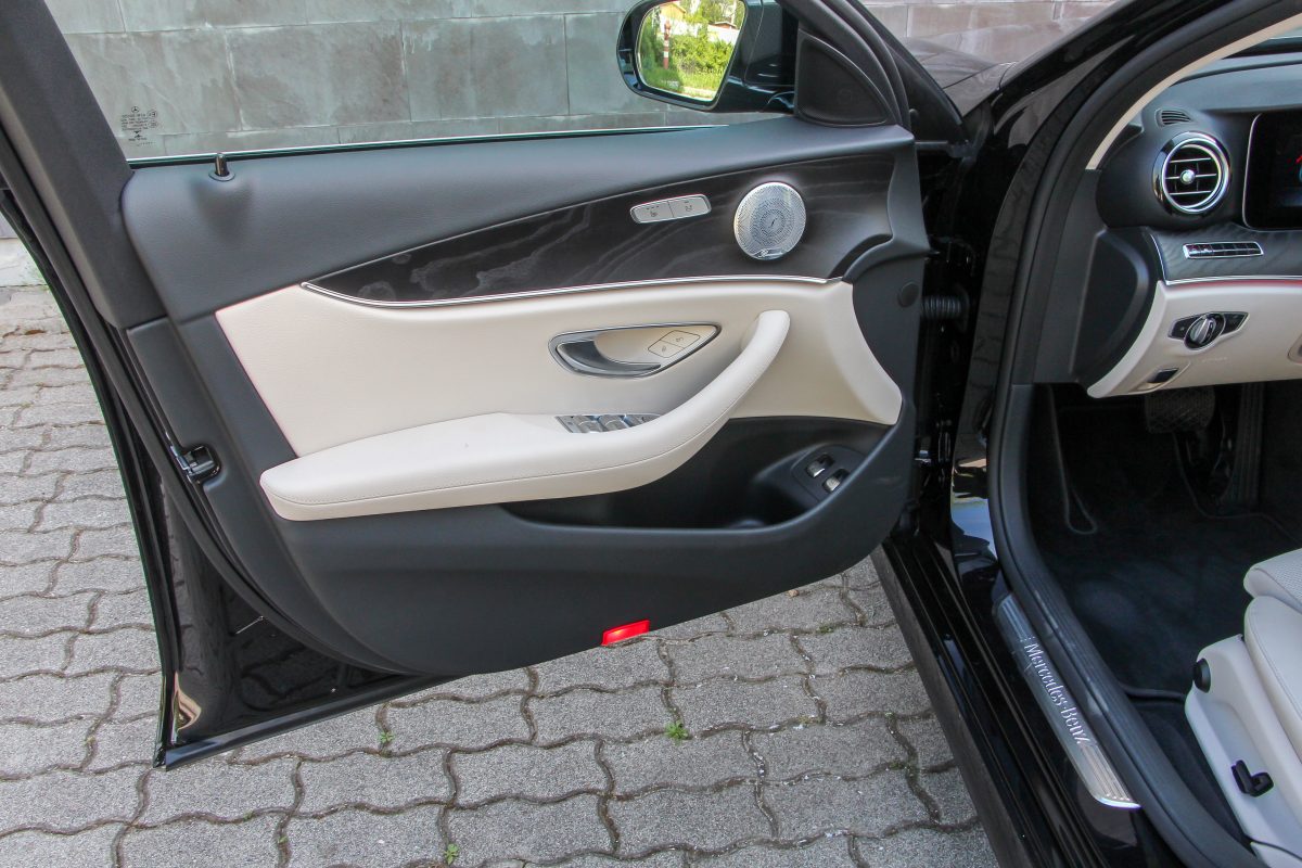 MERCEDES-BENZ E-OSZTÁLY