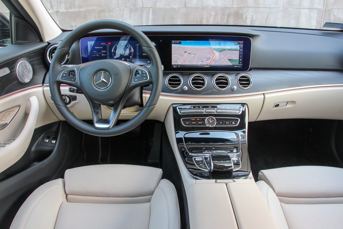 MERCEDES-BENZ E-OSZTÁLY