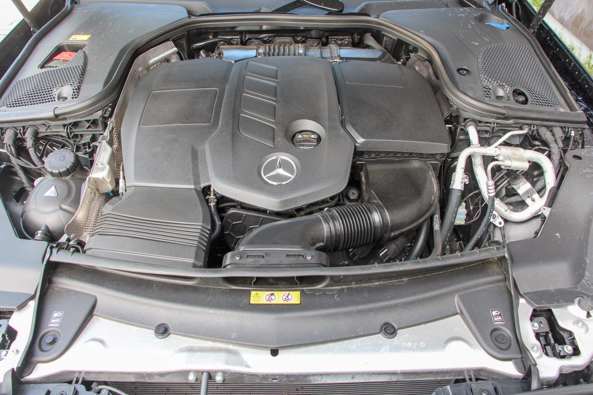 MERCEDES-BENZ E-OSZTÁLY