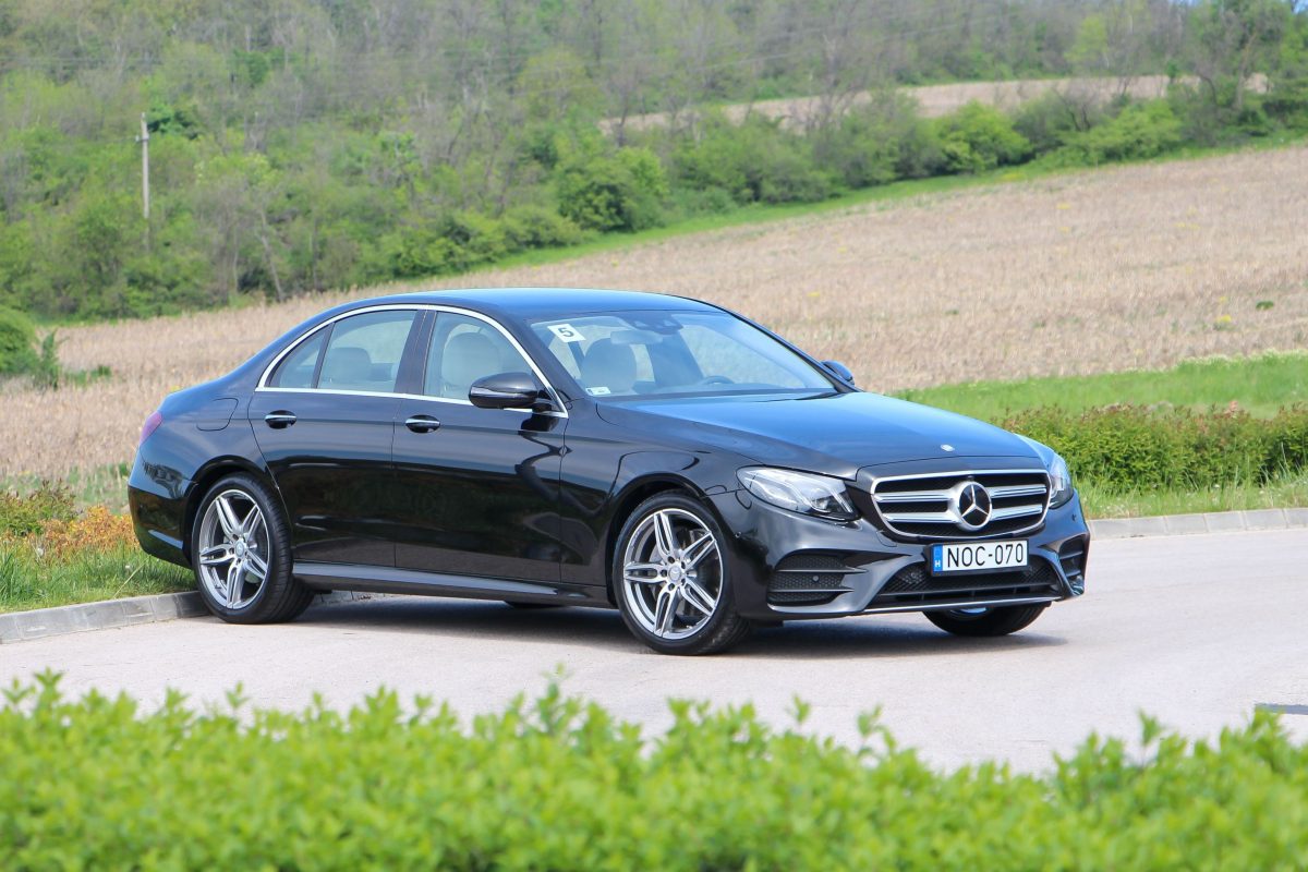 MERCEDES-BENZ E-OSZTÁLY
