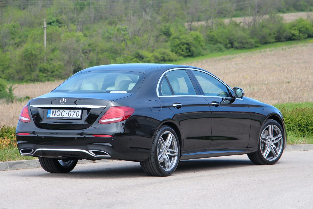 MERCEDES-BENZ E-OSZTÁLY