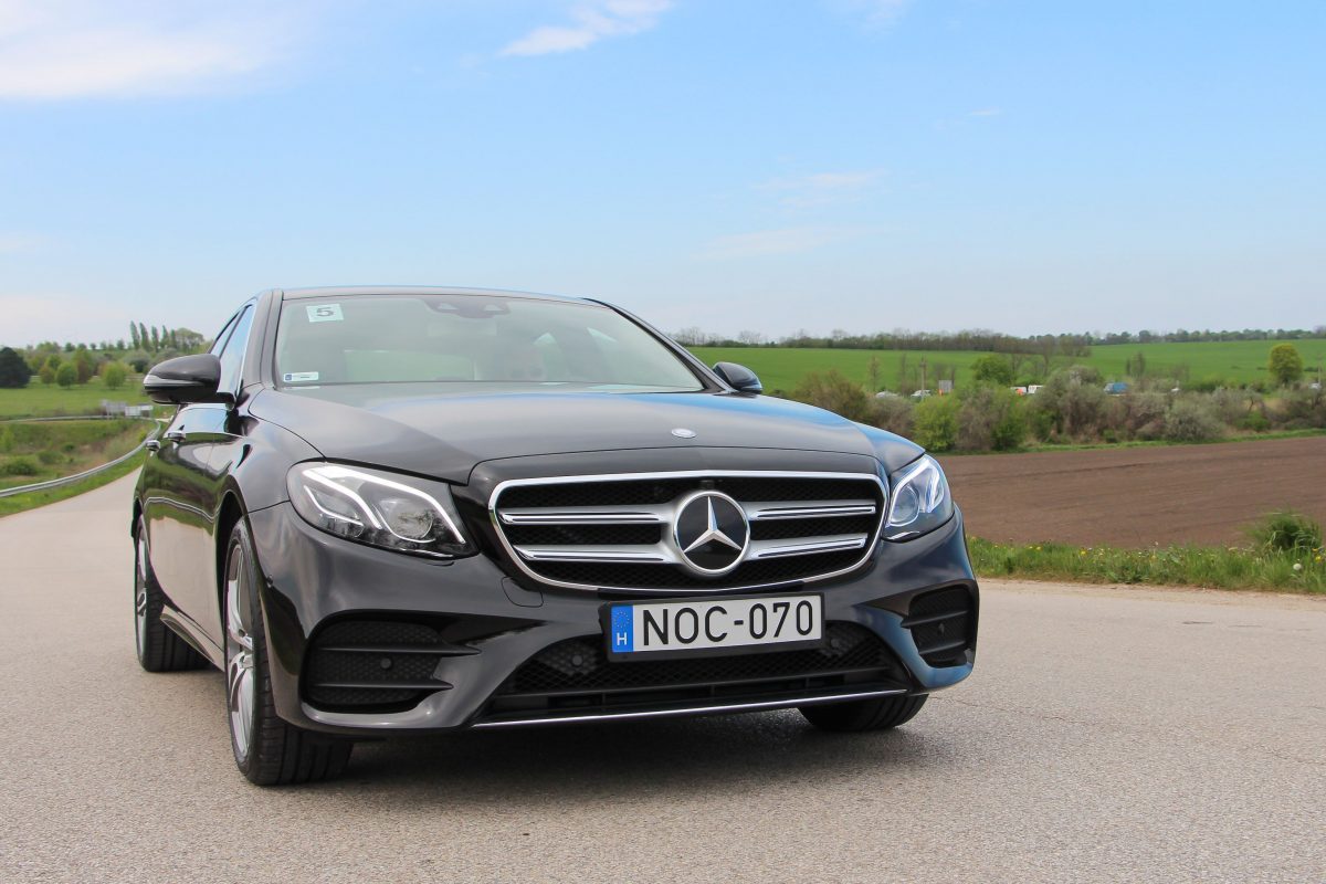 MERCEDES-BENZ E-OSZTÁLY