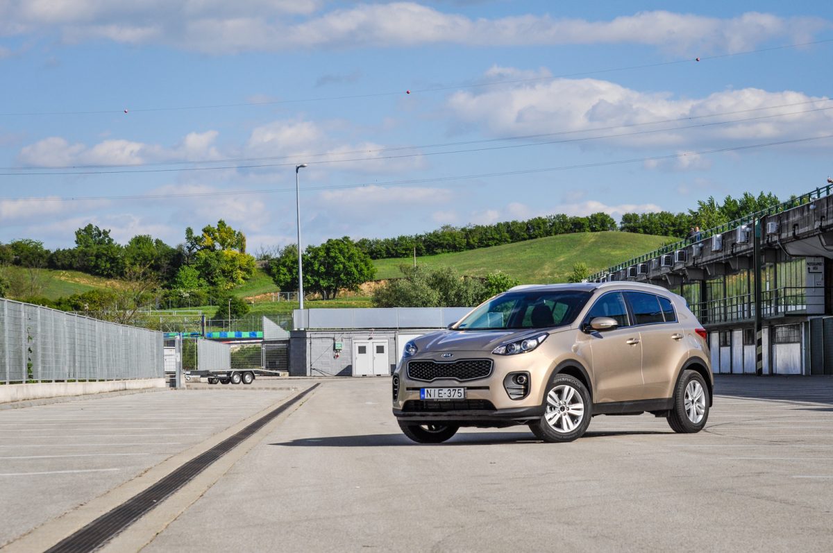 KIA SPORTAGE