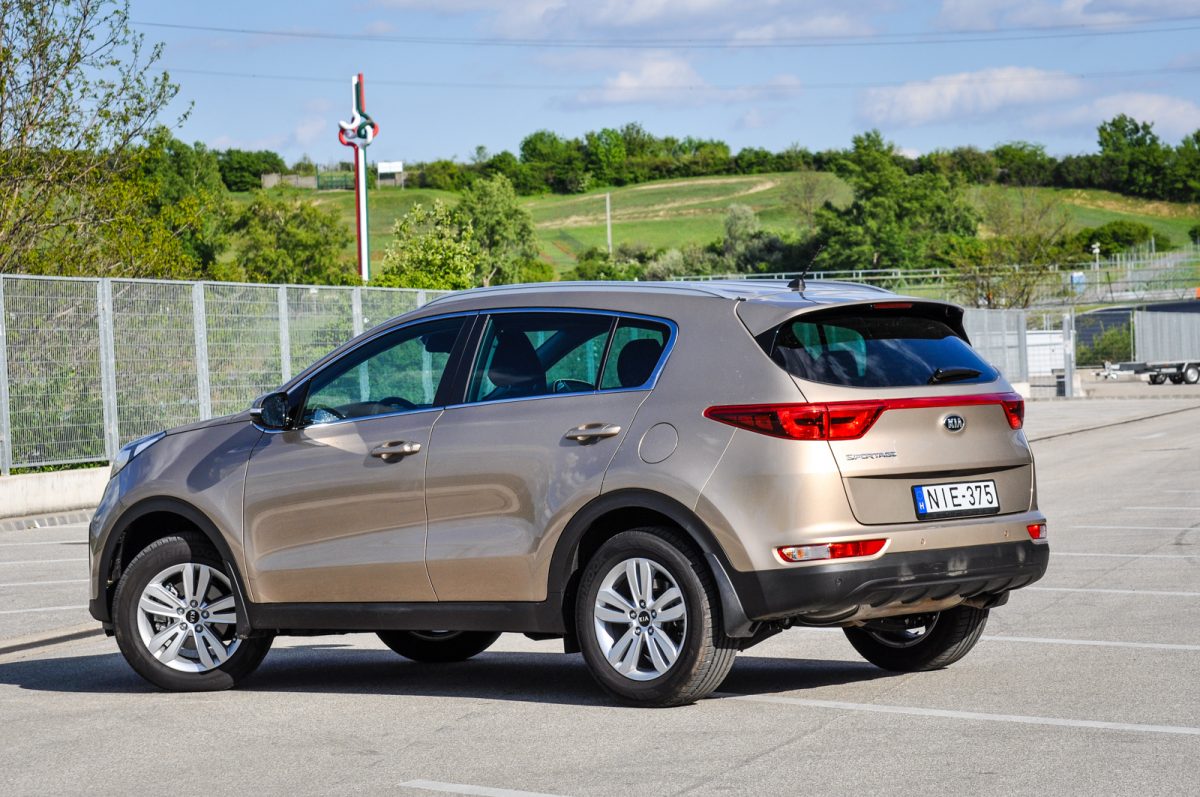 KIA SPORTAGE