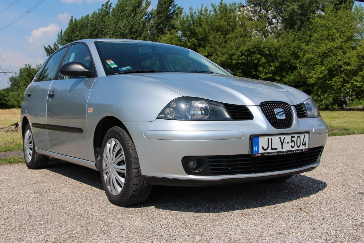 SEAT IBIZA