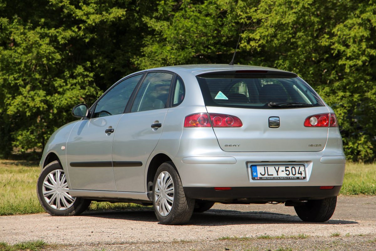 SEAT IBIZA