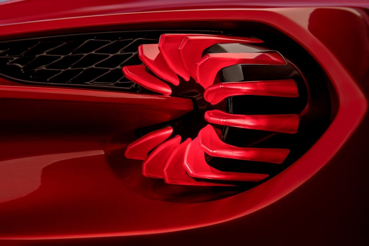 ASTON MARTIN VANQUISH