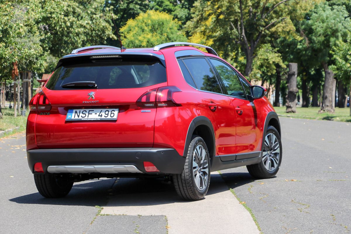 PEUGEOT 2008