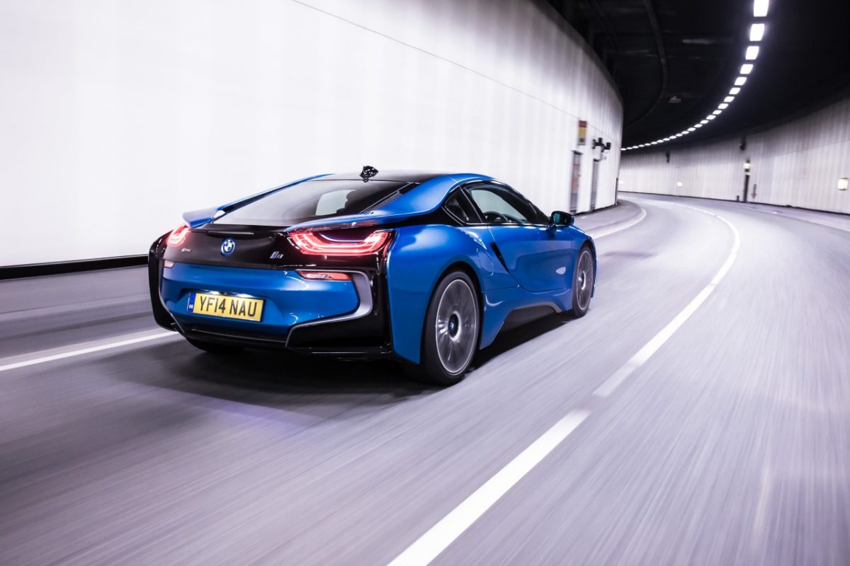 BMW I8