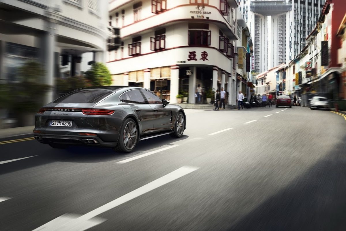 PORSCHE PANAMERA