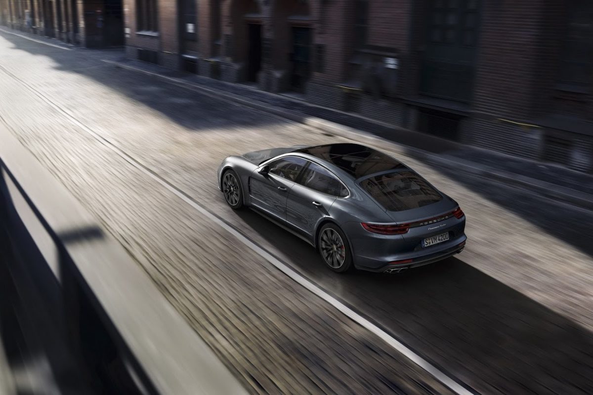 PORSCHE PANAMERA