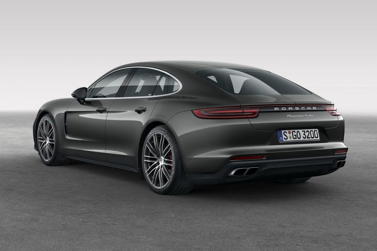 PORSCHE PANAMERA