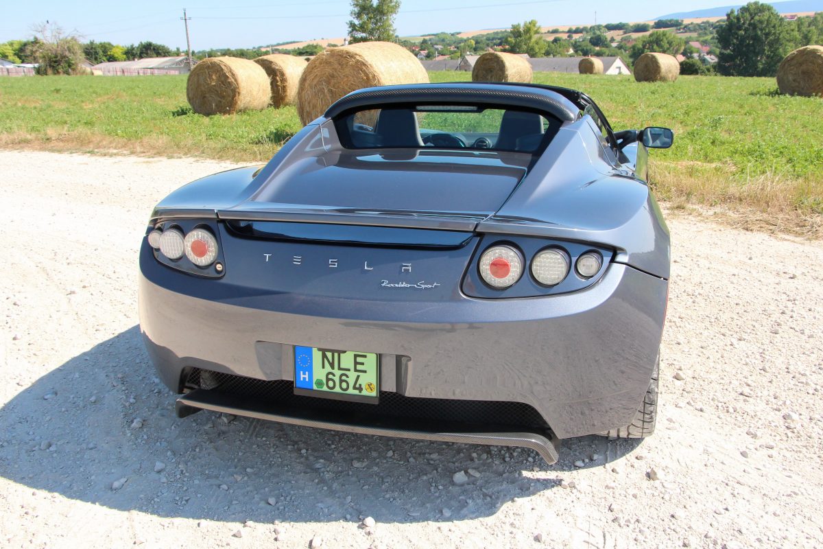TESLA ROADSTER
