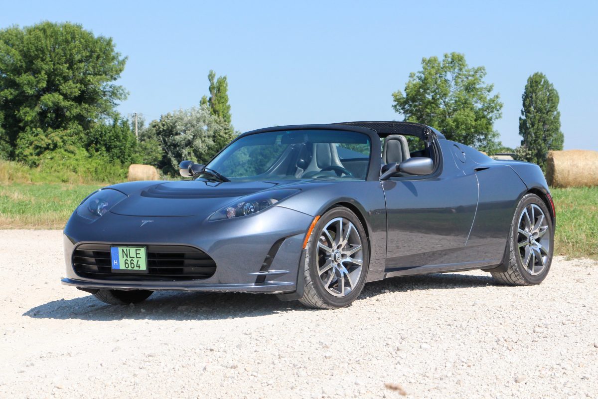 TESLA ROADSTER