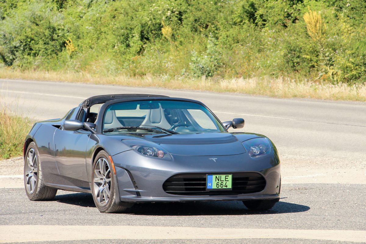 TESLA ROADSTER