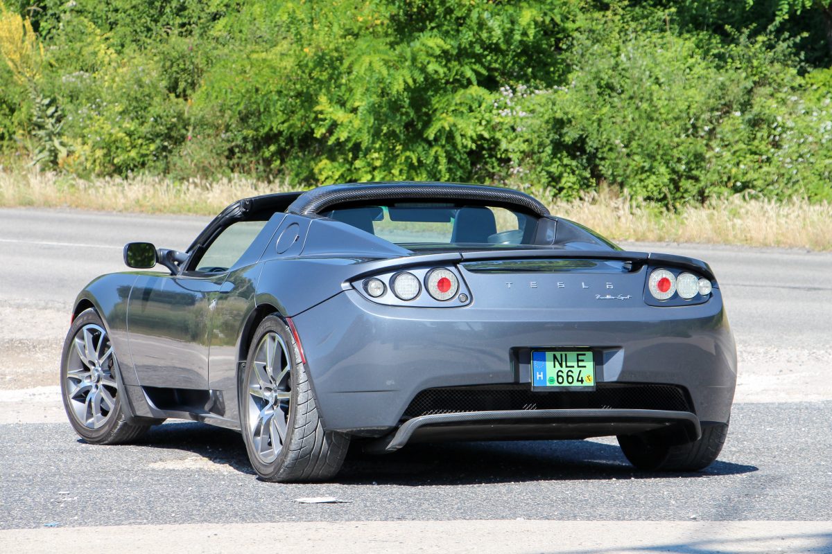 TESLA ROADSTER
