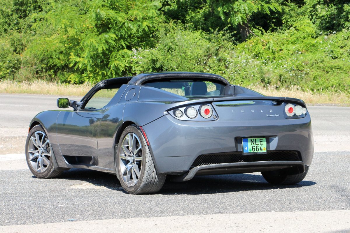TESLA ROADSTER