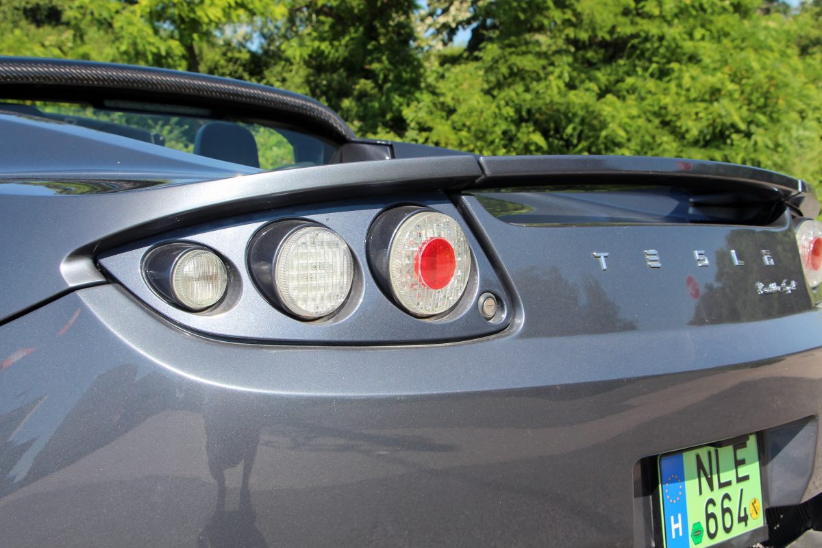 TESLA ROADSTER