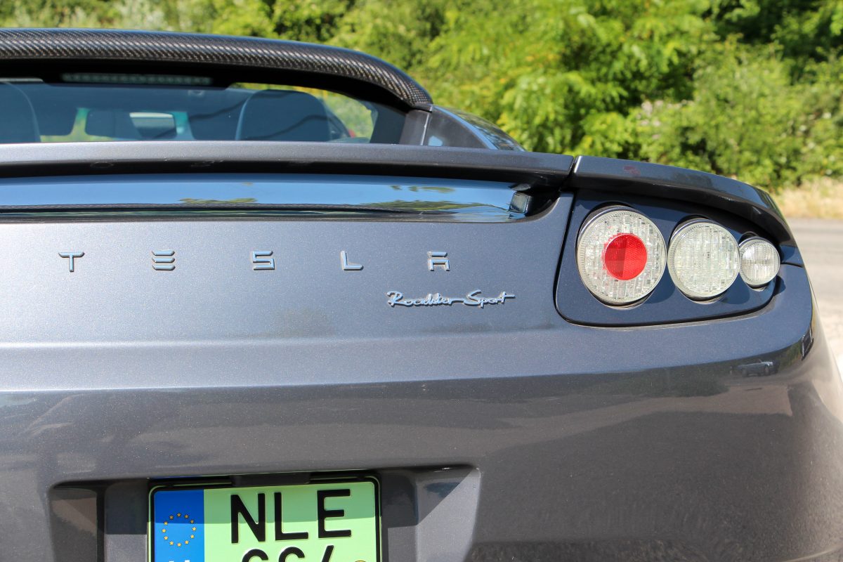 TESLA ROADSTER