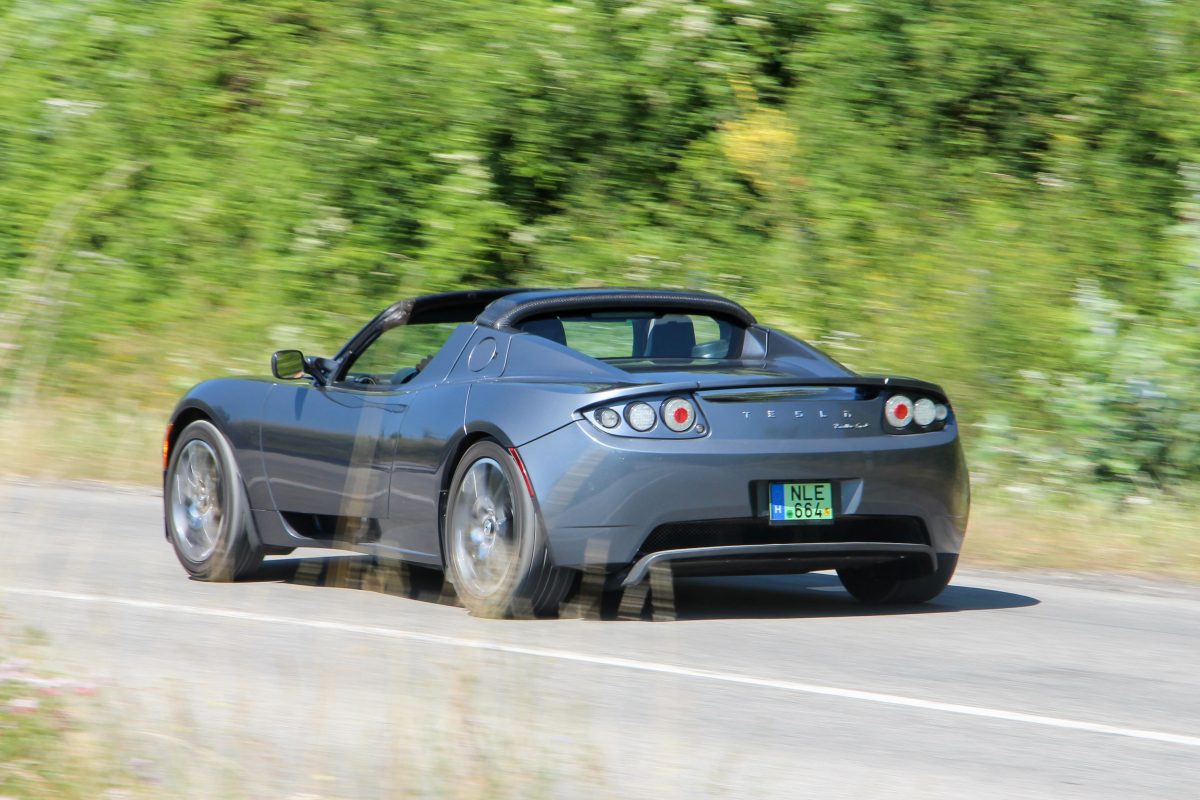 TESLA ROADSTER