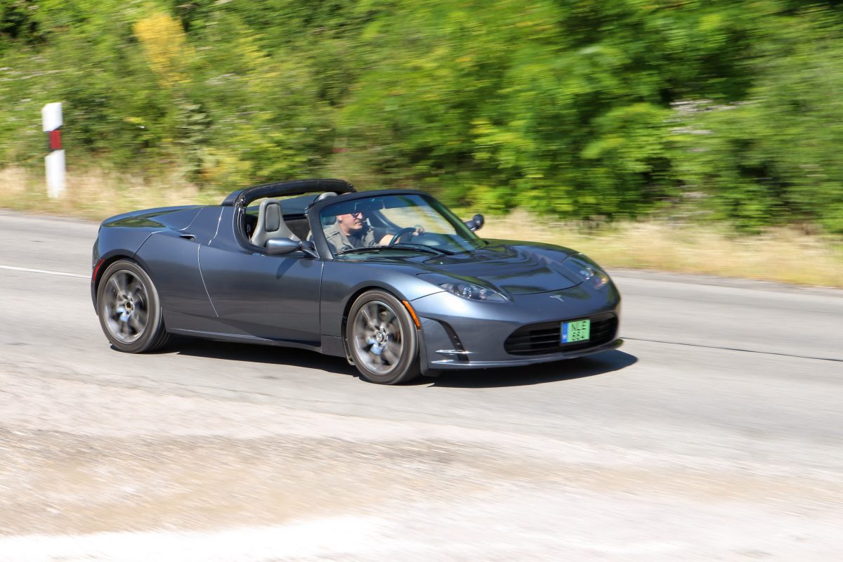 TESLA ROADSTER