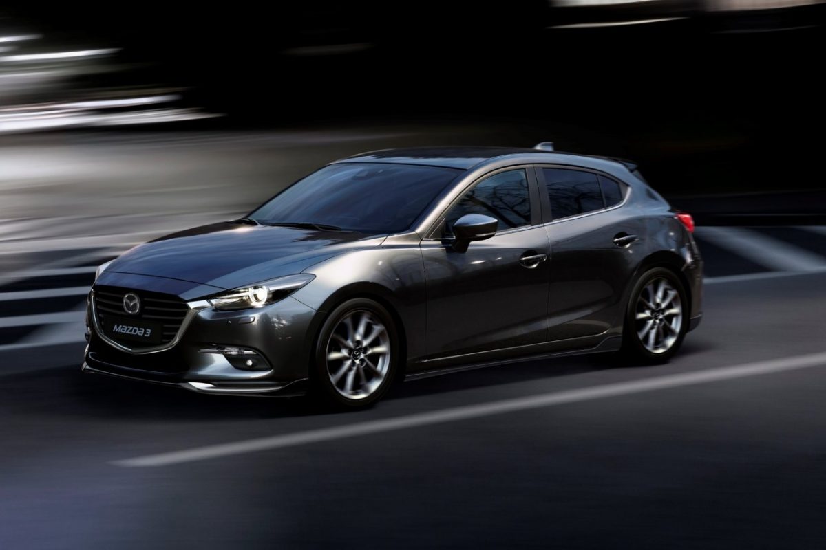 MAZDA 3