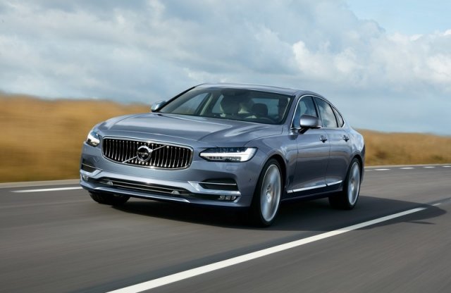 Jönnek az információk az új Volvo S90-ről: lehet 410 lóerős is