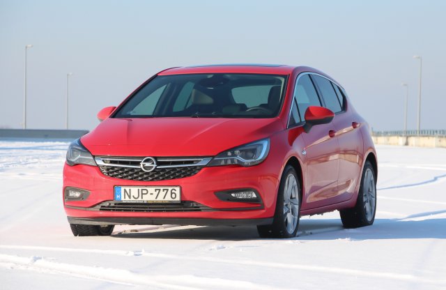 Újra lehetsz opelos! – Opel Astra teszt