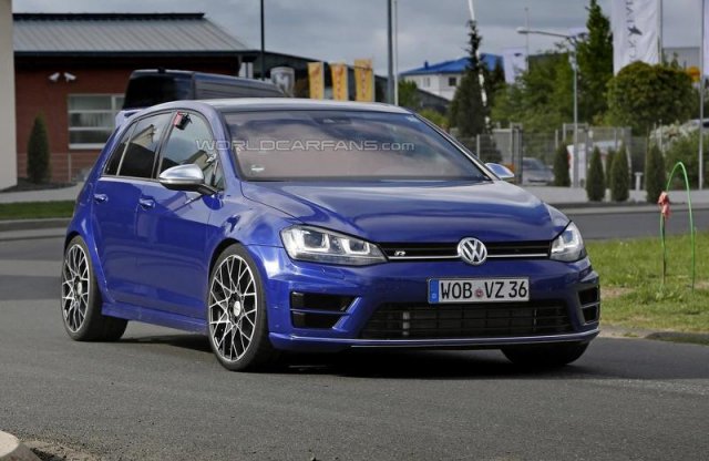 A márciusi facelift után jön a VW Golf R420