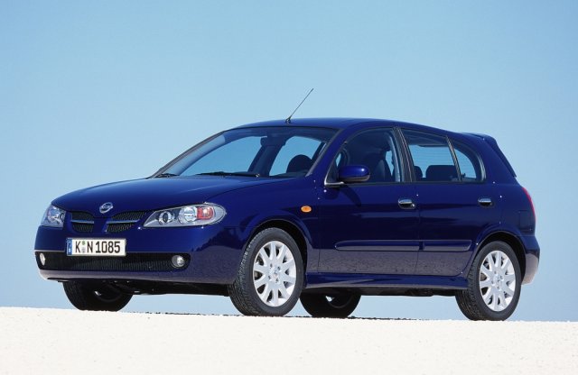 Egy autó, ami jó mindenre – klímás kompaktot egymillióig