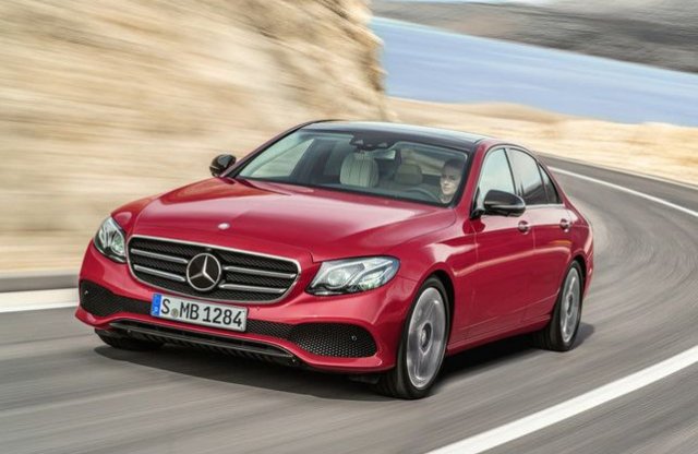 Új motorokat kap az E-osztályos Mercedes