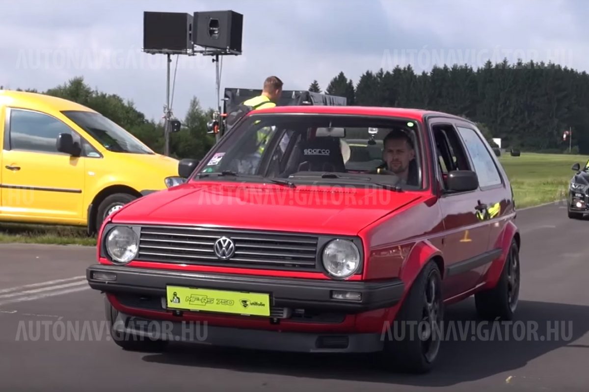 VOLKSWAGEN GOLF