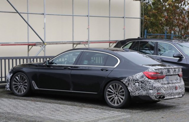Genfben debütálhat az Alpina B7 