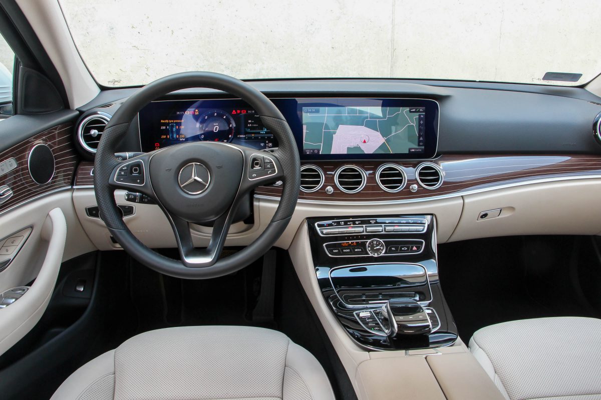 MERCEDES-BENZ E-OSZTÁLY