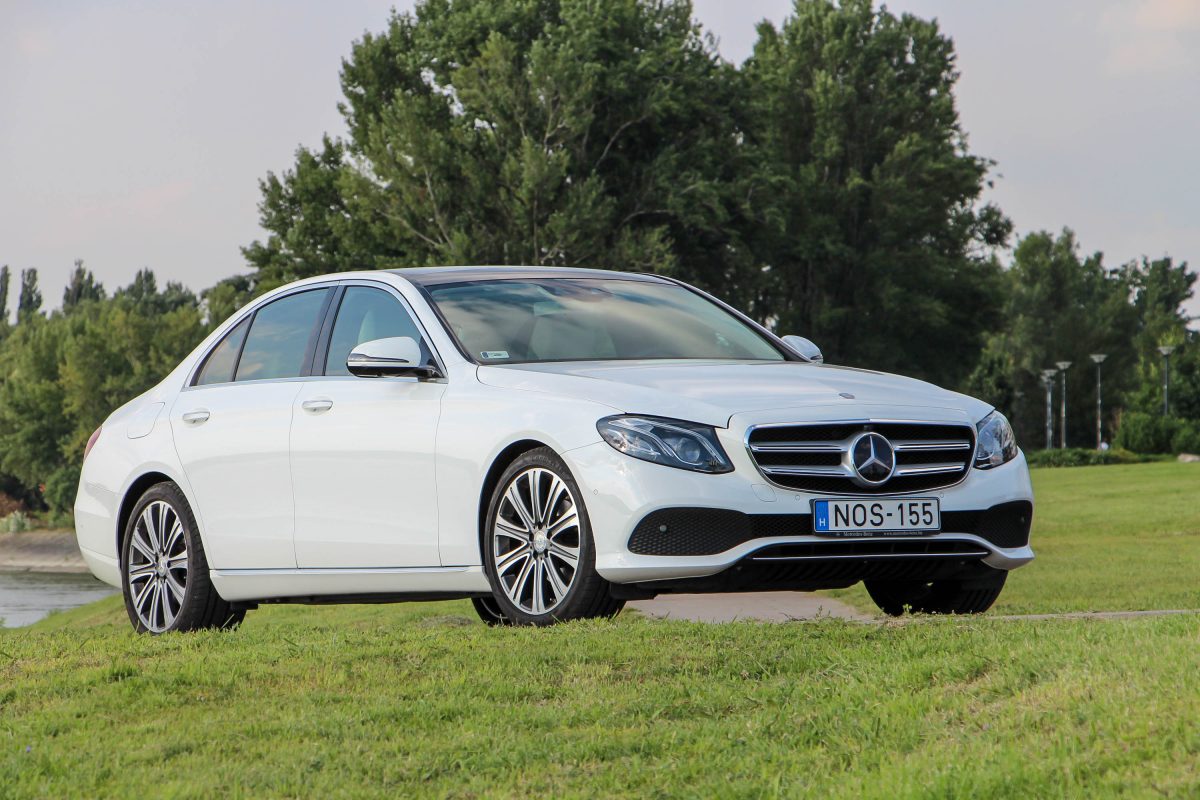 MERCEDES-BENZ E-OSZTÁLY