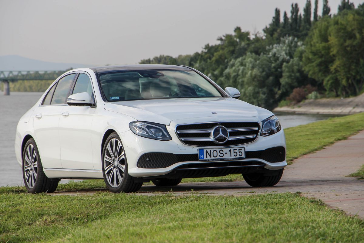 MERCEDES-BENZ E-OSZTÁLY