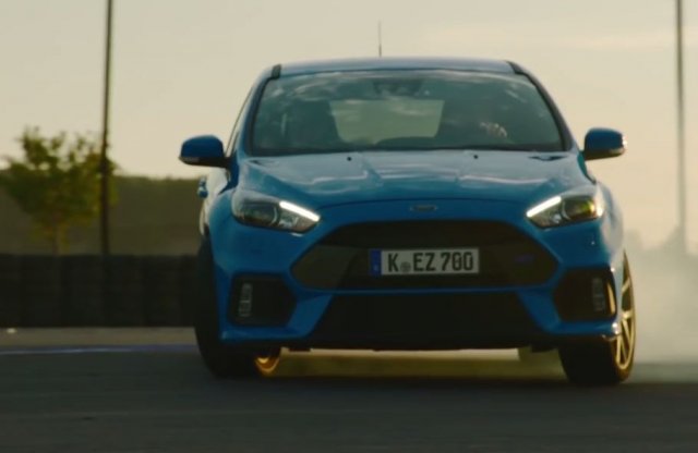 Így driftel a Ford Focus RS