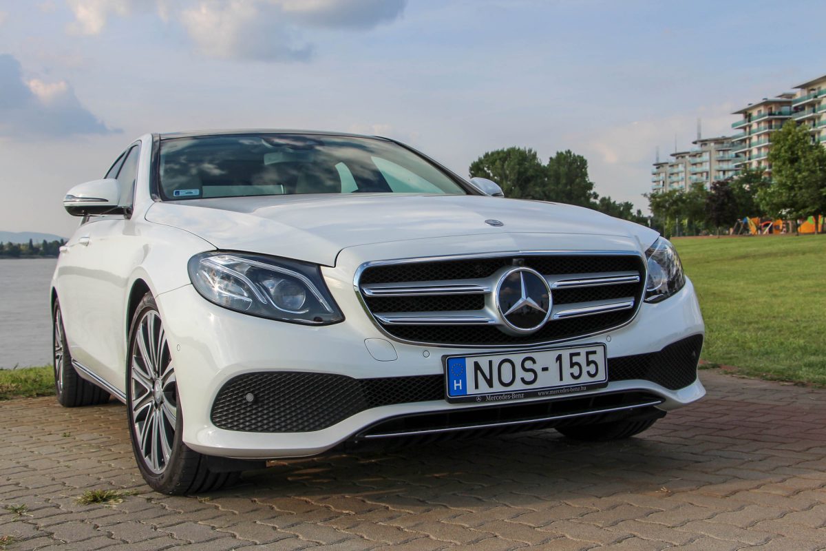 MERCEDES-BENZ E-OSZTÁLY