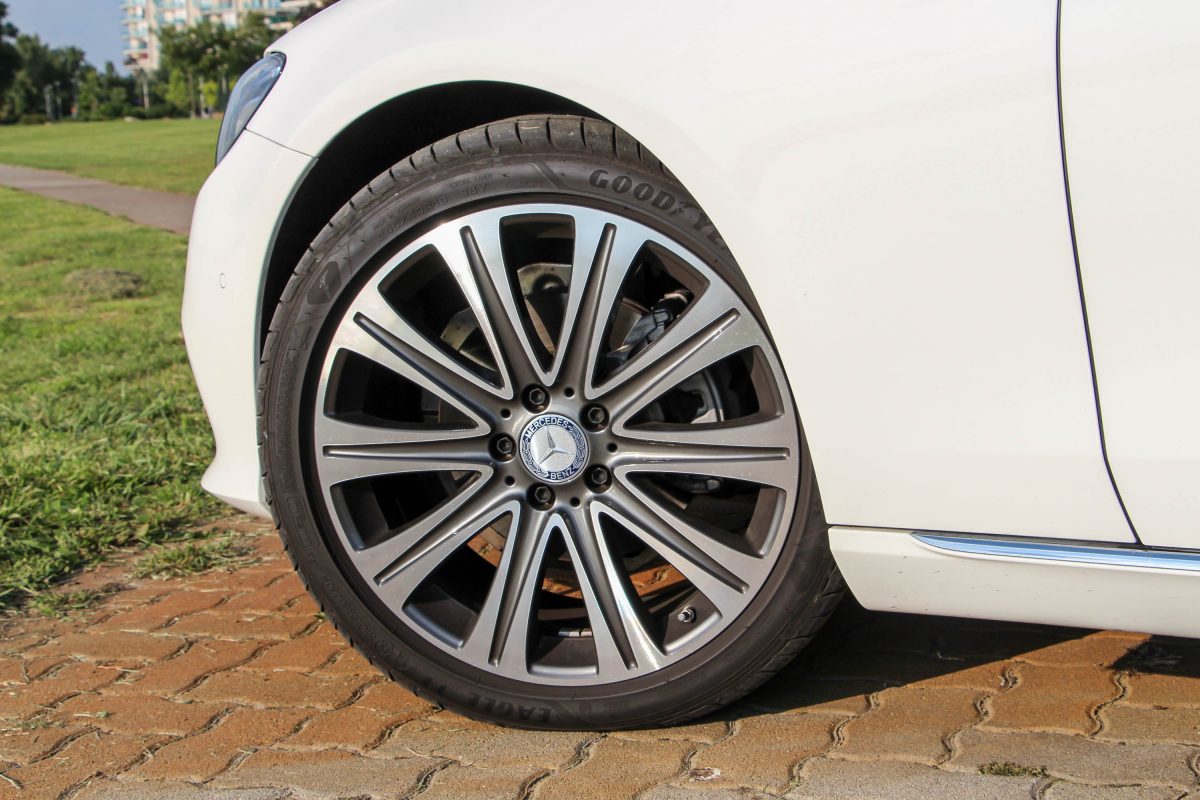 MERCEDES-BENZ E-OSZTÁLY