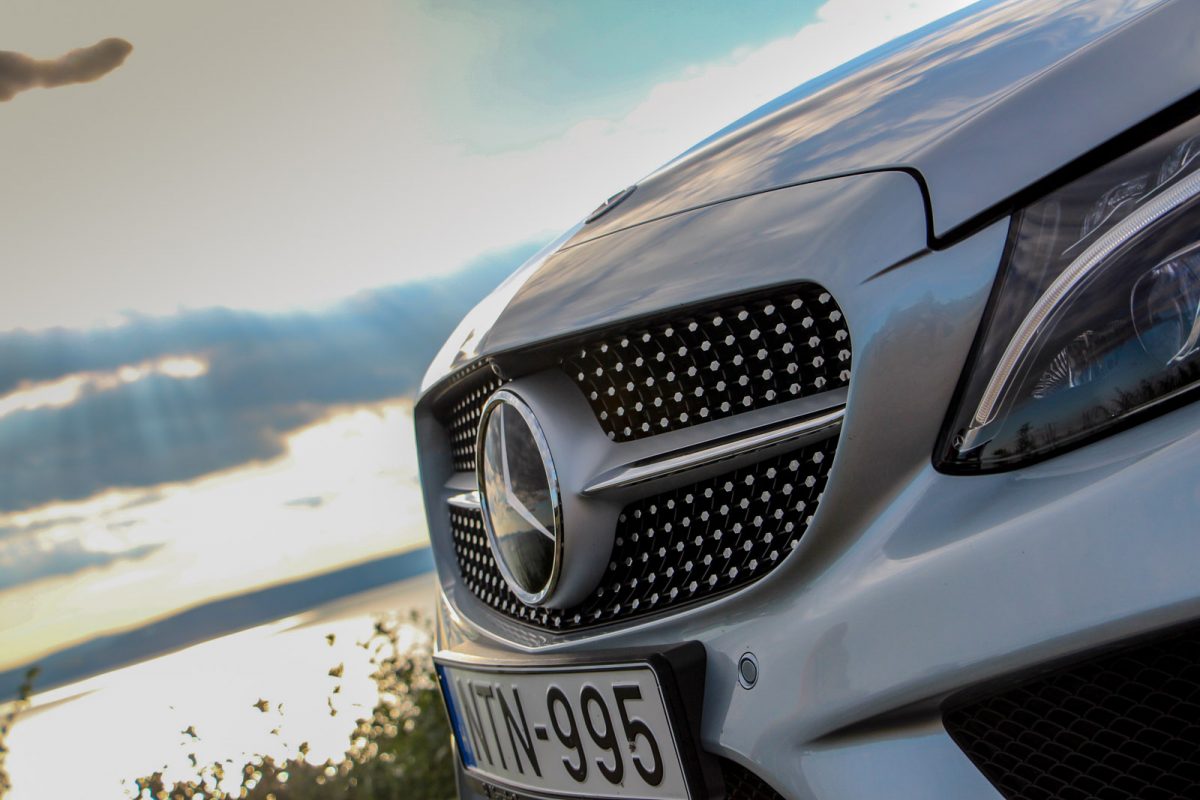 MERCEDES-BENZ C-OSZTÁLY