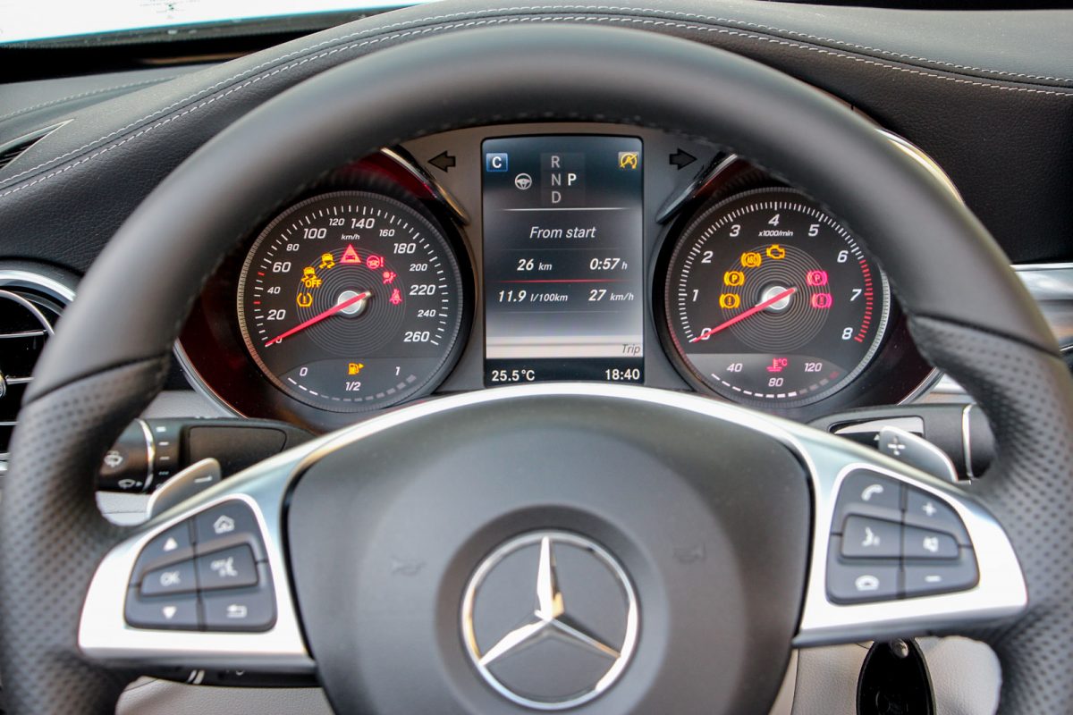 MERCEDES-BENZ C-OSZTÁLY