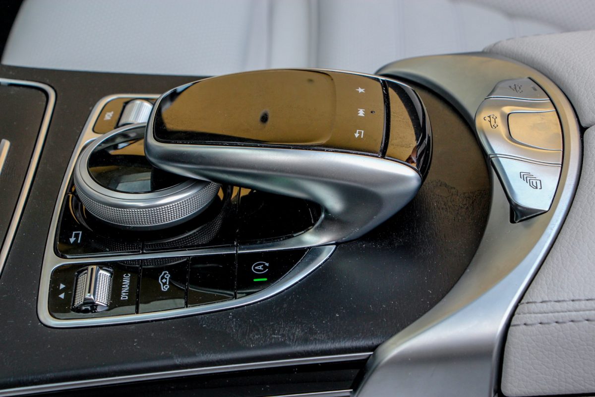 MERCEDES-BENZ C-OSZTÁLY