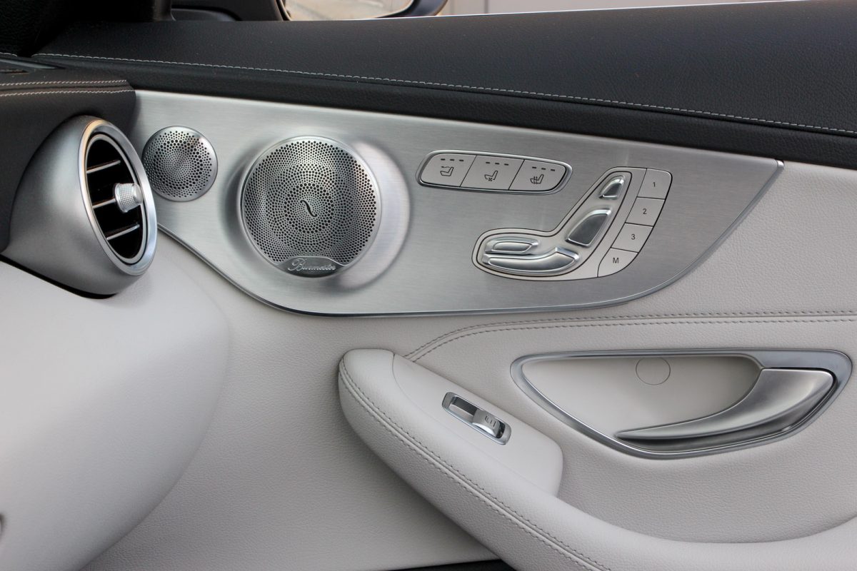 MERCEDES-BENZ C-OSZTÁLY