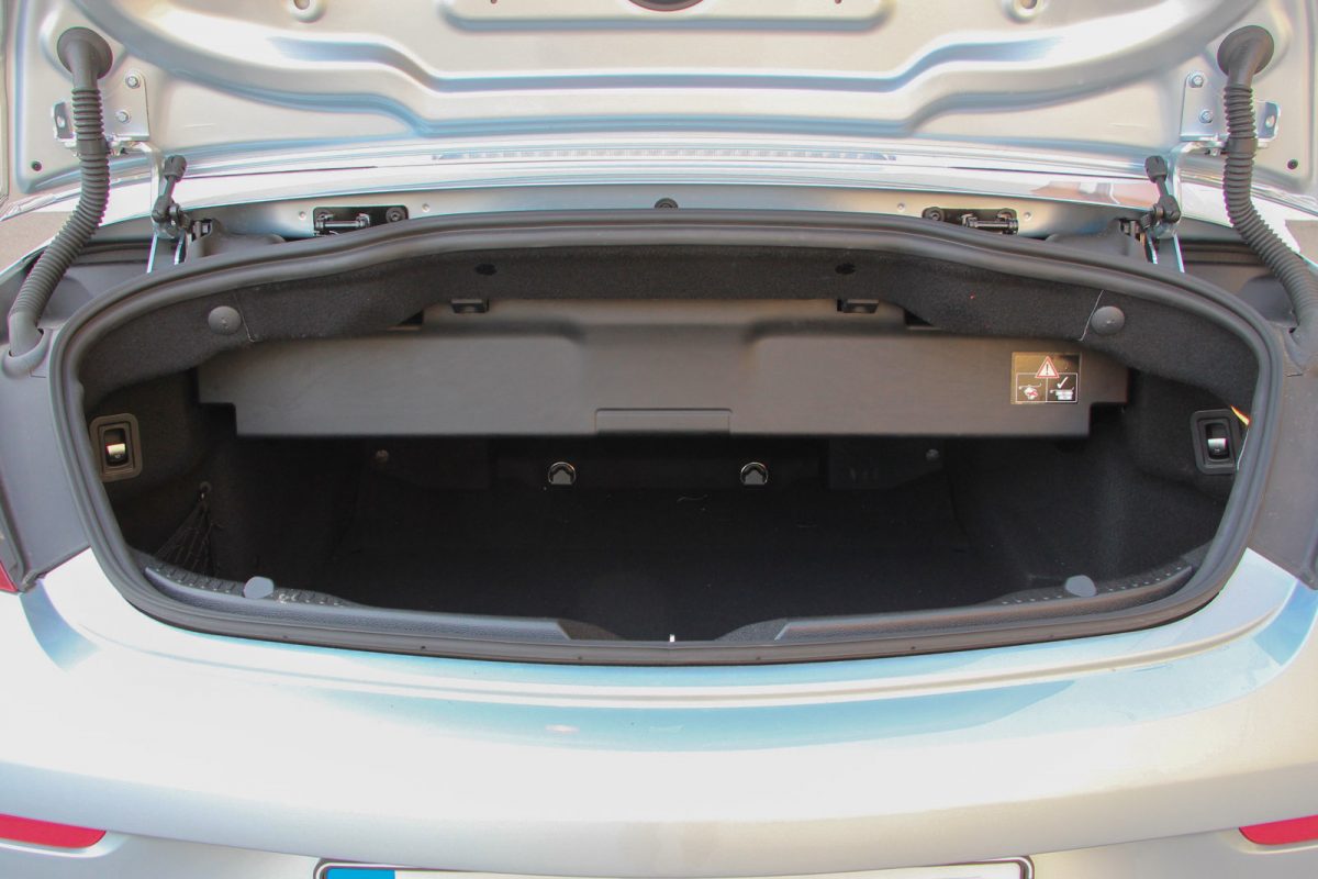 MERCEDES-BENZ C-OSZTÁLY