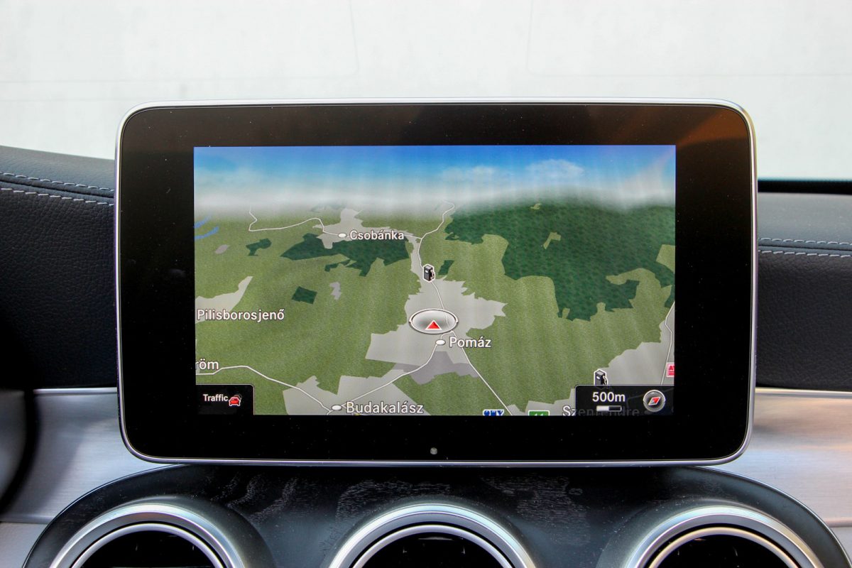 MERCEDES-BENZ C-OSZTÁLY