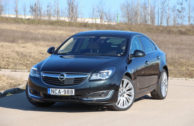 Versenyen kívül - Opel Insignia teszt